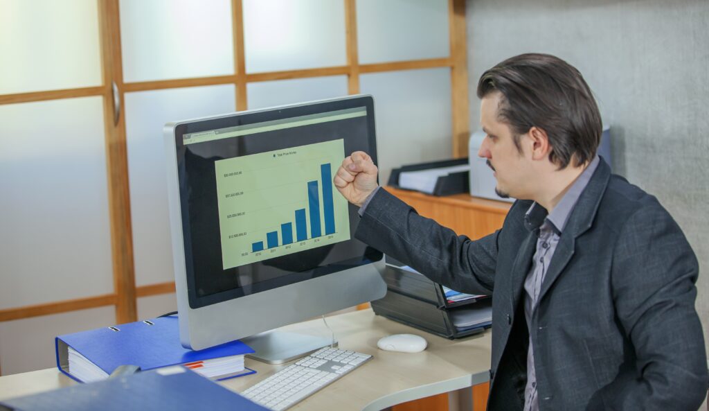 How To Invest In Index Funds With $100 Or Less